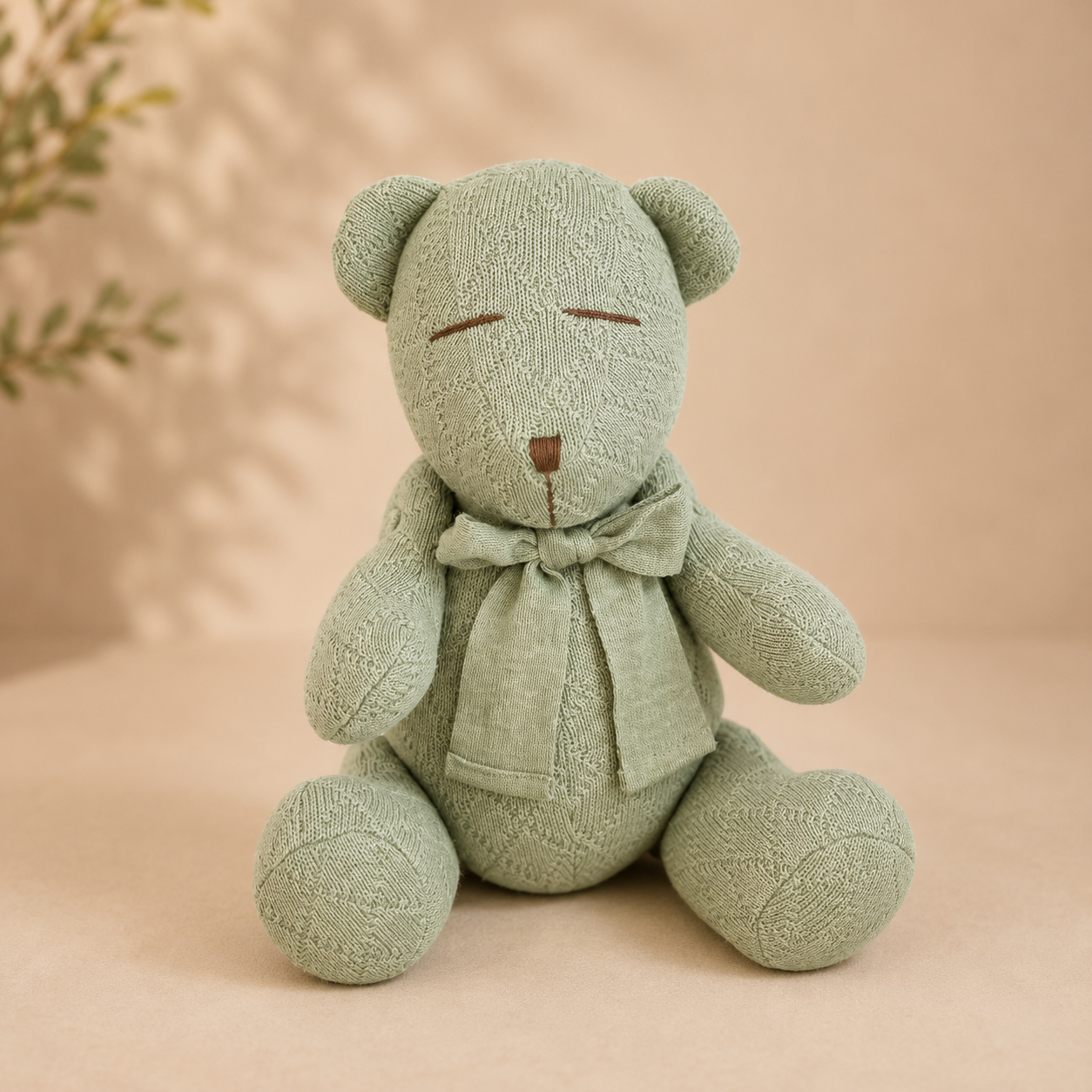Urso Decorativo Nino em Trico - Verde Plantação