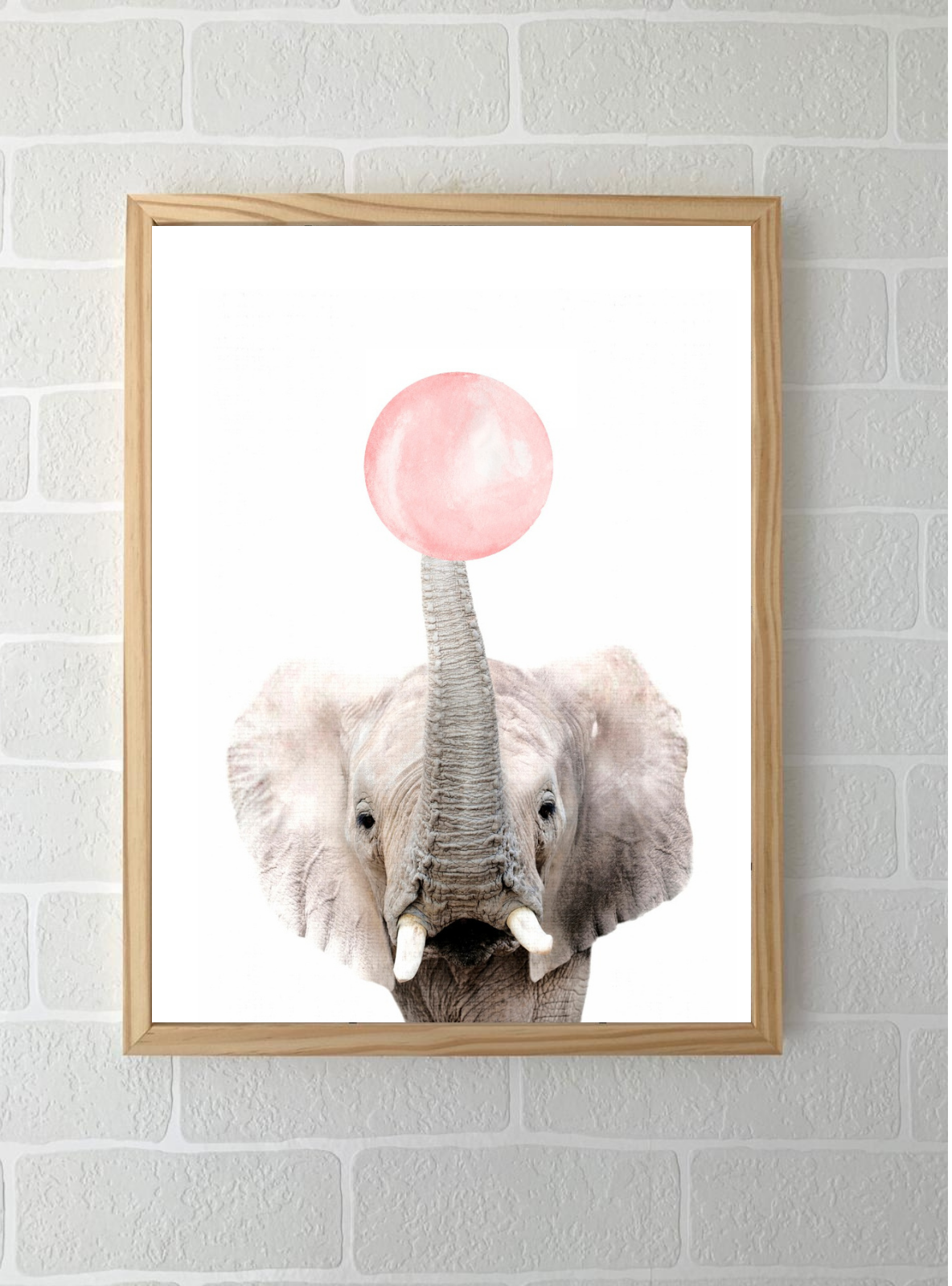 Quadros - Coleção Safari Chiclete Rosa - Elefante - 79083263016278 - Moldura Madeira Clara / 20x30 / Moldura Madeira Clara / 30x40 - Imagem 1