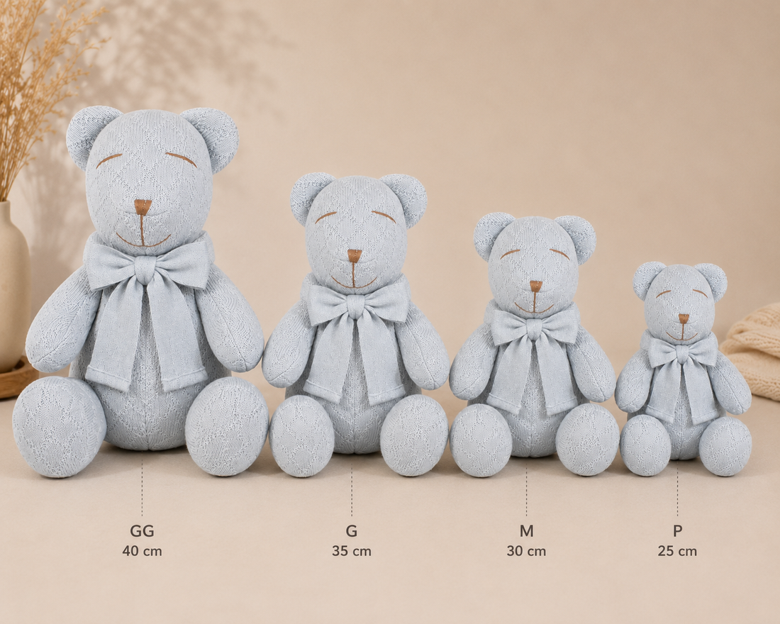 Urso Decorativo Nino em Trico - Azul Dream