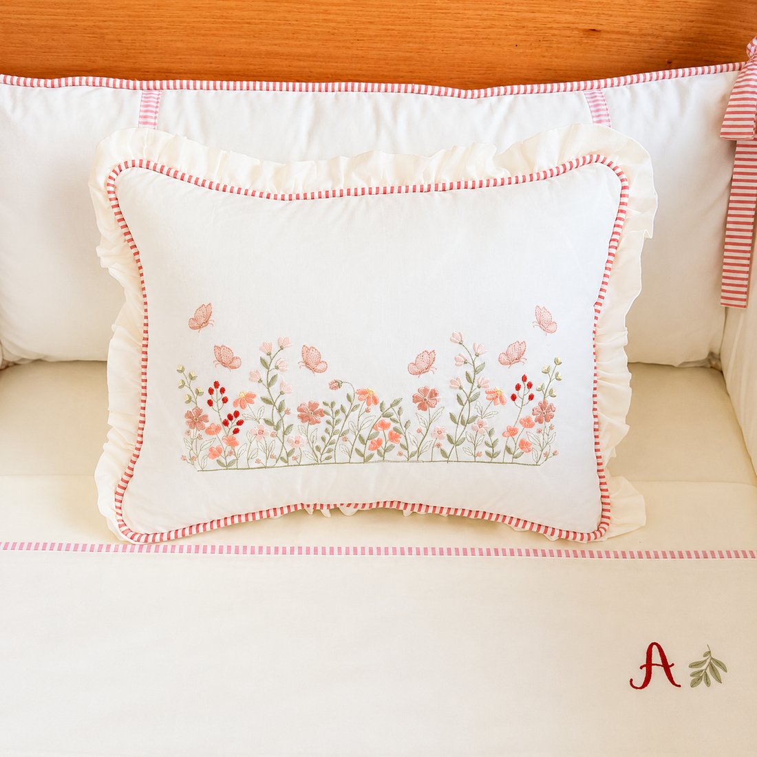 Almofada Decorativa Bordada - Coleção Fiore Essenza - 79083263017503 - Imagem 1