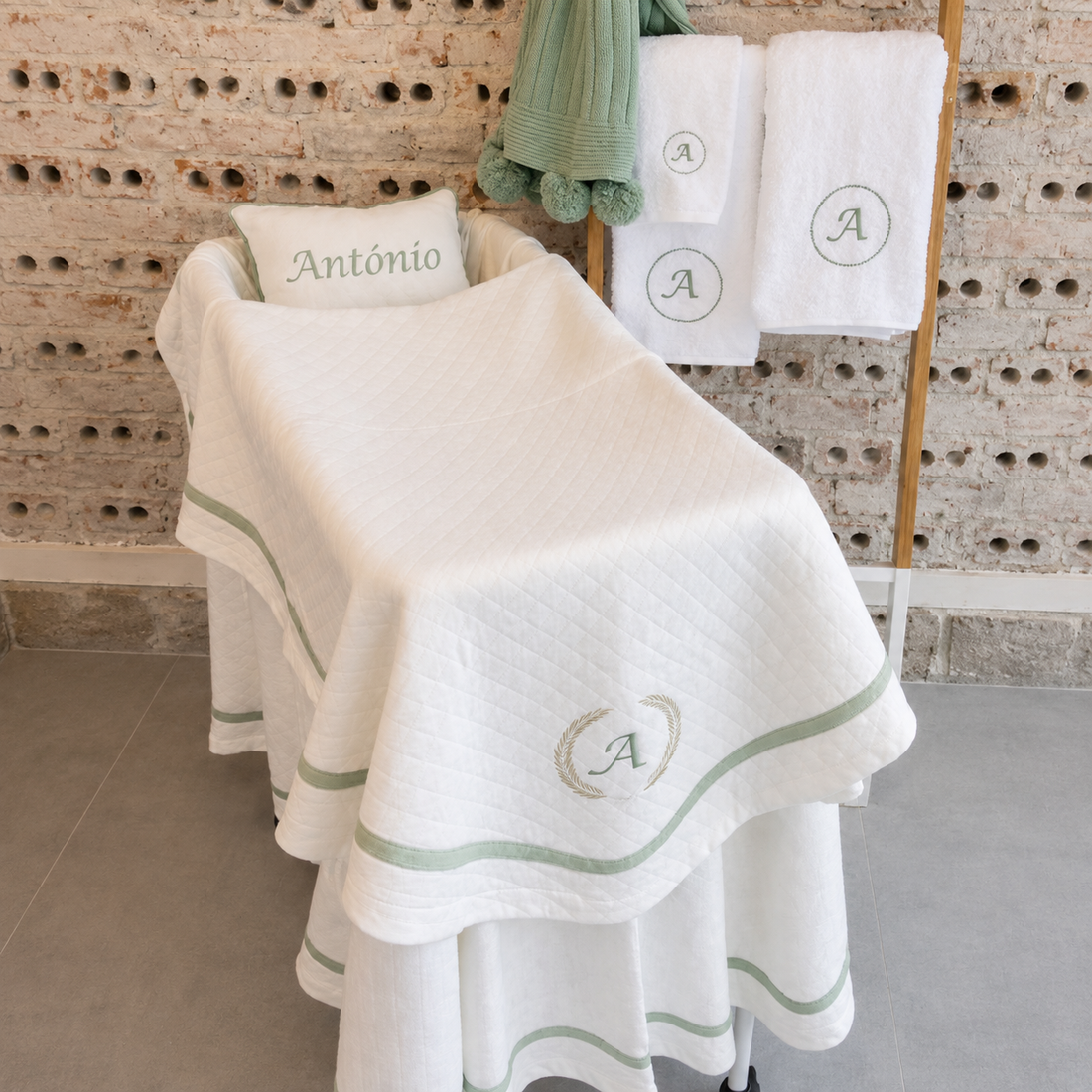 Kit Bercinho Maternidade 4 peças em Malha Matelasse- Verde - 79083263020572 - Imagem 1