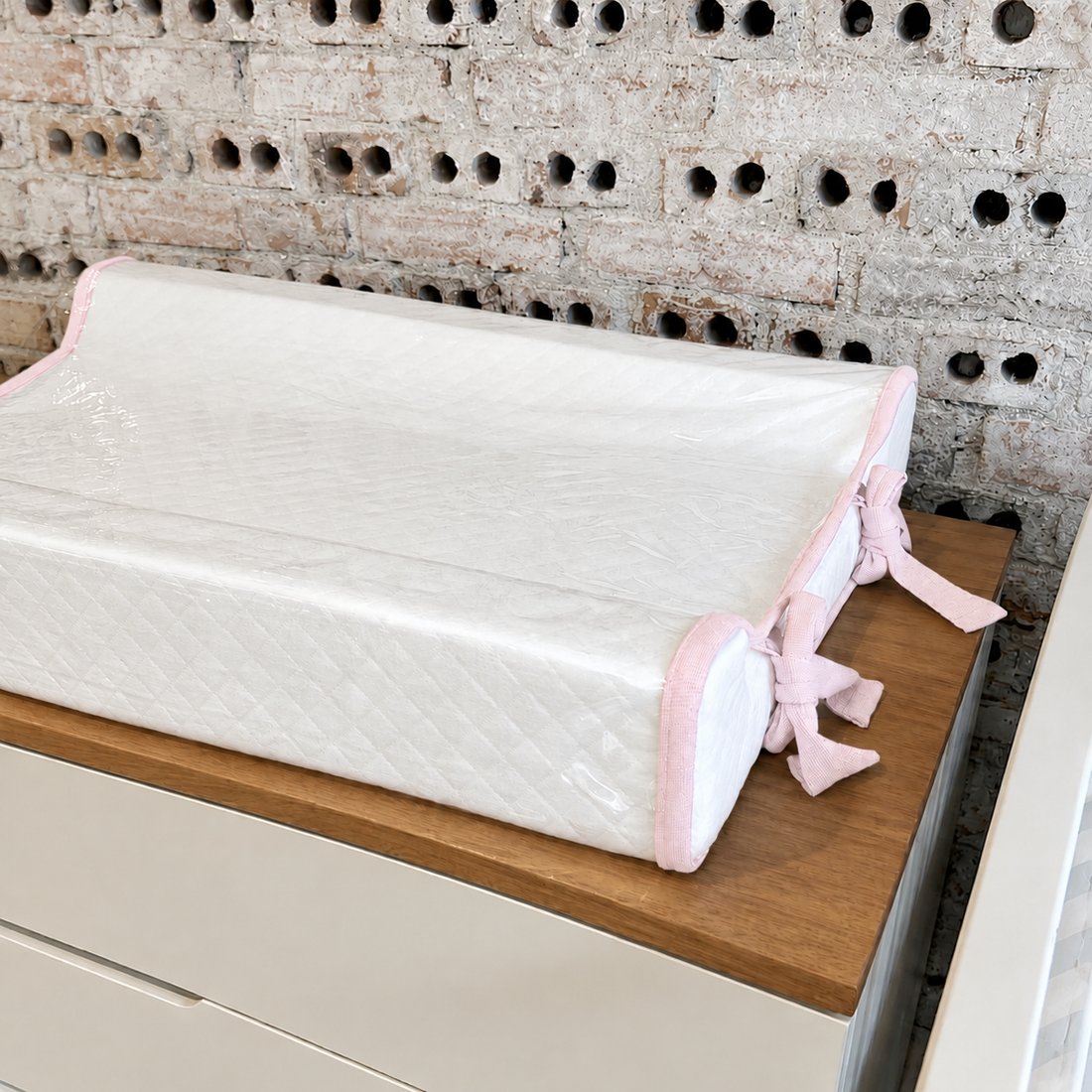 Trocador Americano em Malha Matelassada Off White - Coleção Basic Rosa Bebê - 79083263020794 - Imagem 1