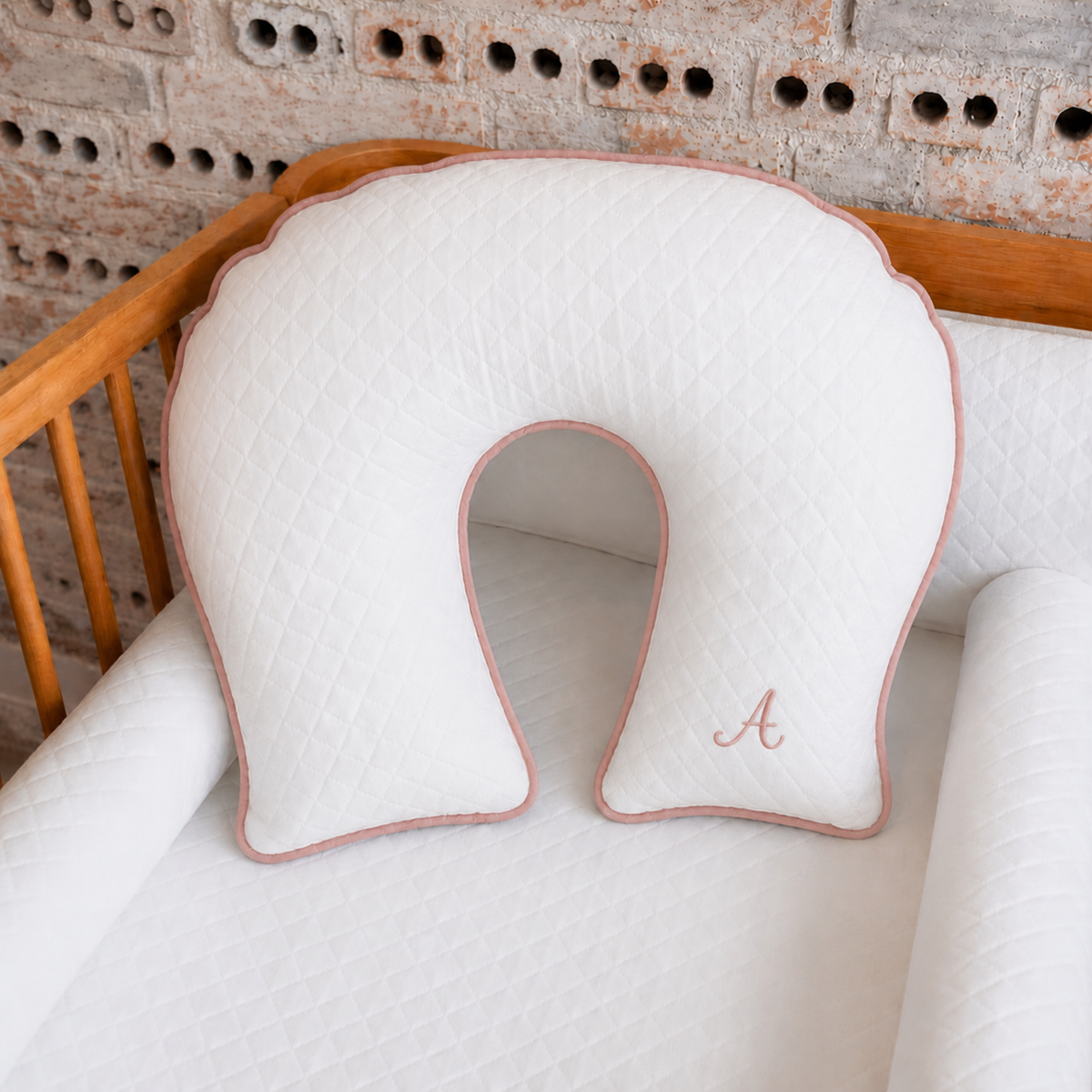 Almofada de Amamentação em Malha Matelassada - Coleção Basic Rosê Una - 79083263017770 - Imagem 1