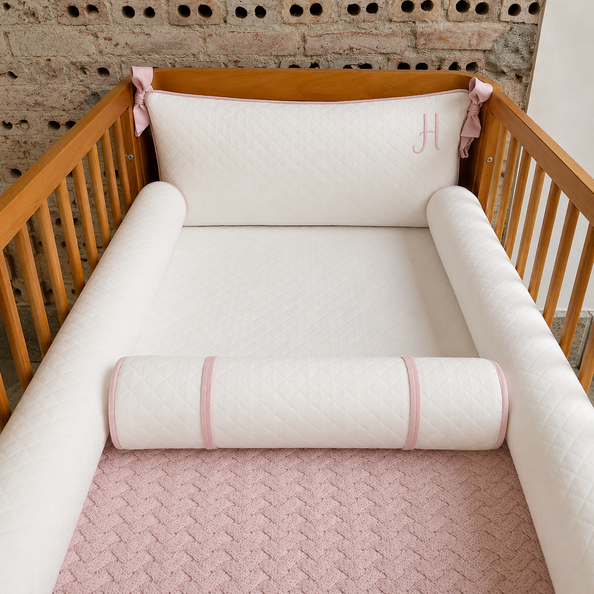 Kit Berço 5 Peças Malha Matelassada Off White - Coleção Basic Inicial Rosa - 79083263018111 - Imagem 1