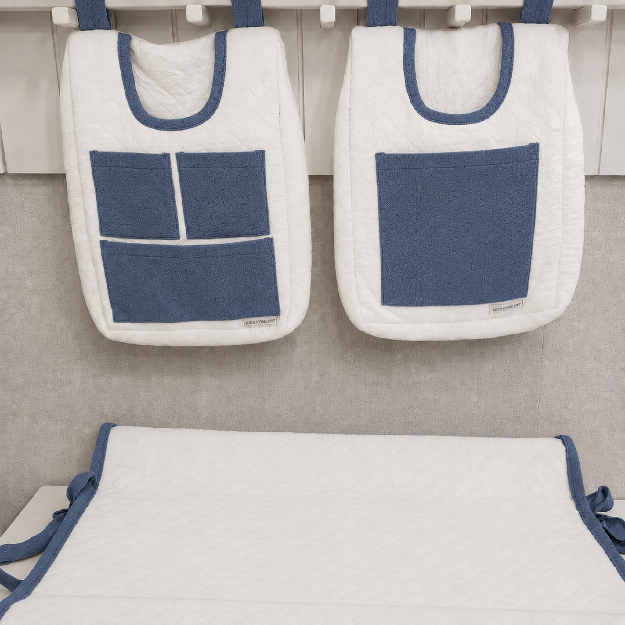 Porta Fraldas em Malha Matelasse - Coleção Basic Azul Tirreno